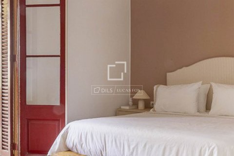 2 bedrooms apartment for sale in Barcelona, Catalonia, Spain № 8558 - photo 12
