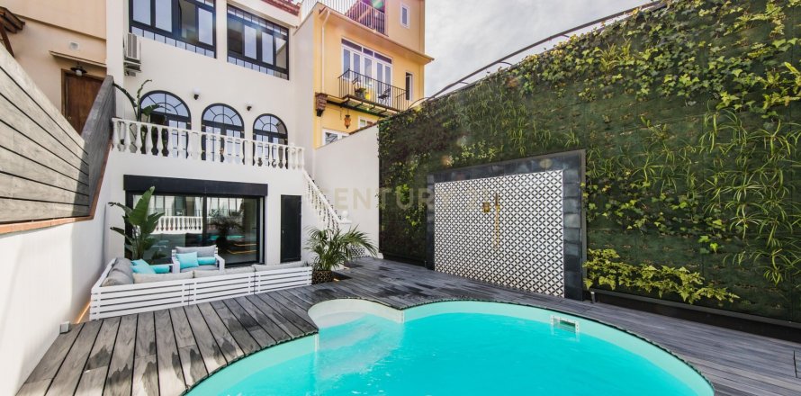 4 bedrooms house for sale in Barcelona, Catalonia, Spain № 6978