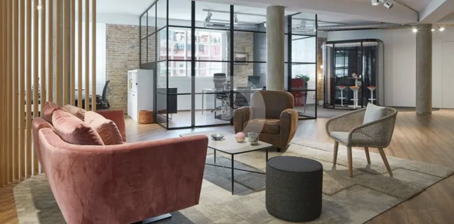 800 sq.m. office for sale in Horta-Guinardo, Barcelona, Catalonia, Spain № 3711
