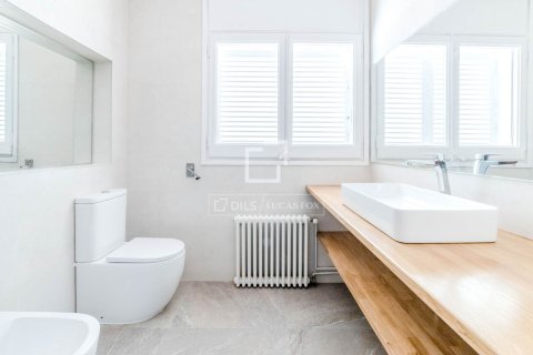 4 bedrooms villa for sale in Sitges, Barcelona, Catalonia, Spain № 3716 - photo 28