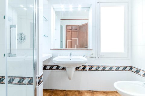 4 bedrooms villa for sale in Sitges, Barcelona, Catalonia, Spain № 3716 - photo 26