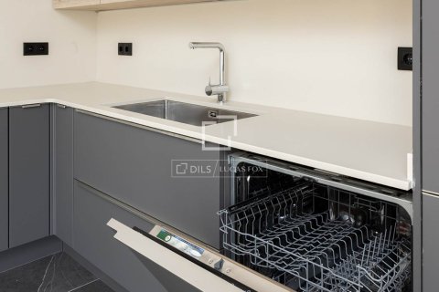 3 bedrooms apartment for sale in Barcelona, Catalonia, Spain № 4155 - photo 8