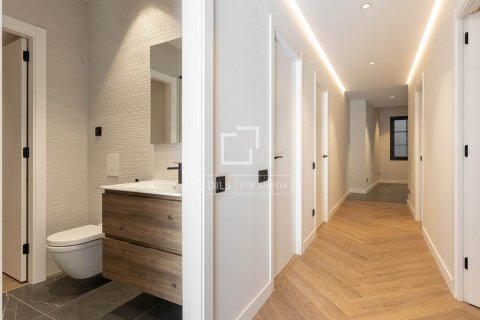 3 bedrooms apartment for sale in Barcelona, Catalonia, Spain № 4155 - photo 22