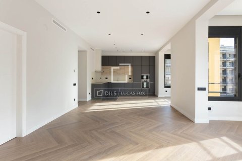 3 bedrooms apartment for sale in Barcelona, Catalonia, Spain № 4155 - photo 3