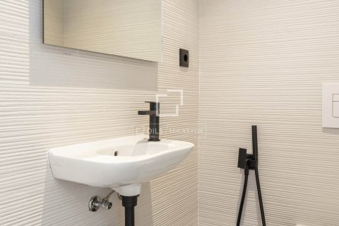 3 bedrooms apartment for sale in Barcelona, Catalonia, Spain № 4155 - photo 26