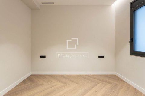 3 bedrooms apartment for sale in Barcelona, Catalonia, Spain № 4155 - photo 16