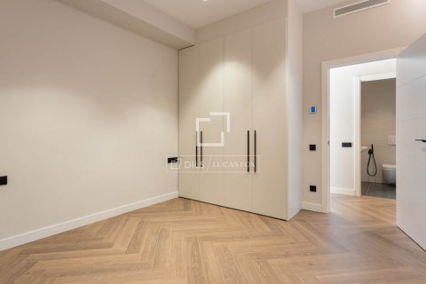 3 bedrooms apartment for sale in Barcelona, Catalonia, Spain № 4155 - photo 27