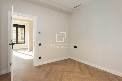 3 bedrooms apartment for sale in Barcelona, Catalonia, Spain № 4155 - photo 15