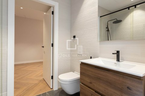 3 bedrooms apartment for sale in Barcelona, Catalonia, Spain № 4155 - photo 20