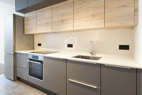 2 bedrooms apartment for sale in Barcelona, Catalonia, Spain № 4157 - photo 13