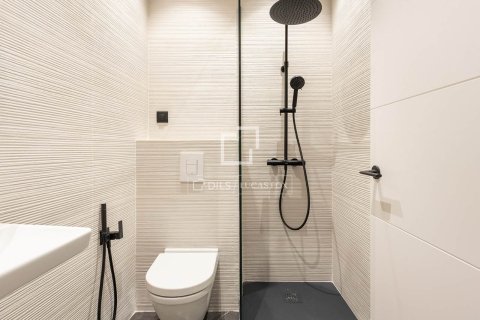 2 bedrooms apartment for sale in Barcelona, Catalonia, Spain № 4157 - photo 22
