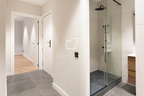 2 bedrooms apartment for sale in Barcelona, Catalonia, Spain № 4157 - photo 17