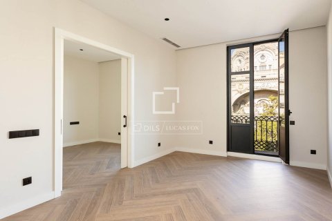 2 bedrooms apartment for sale in Barcelona, Catalonia, Spain № 4157