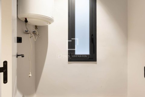 2 bedrooms apartment for sale in Barcelona, Catalonia, Spain № 4157 - photo 12