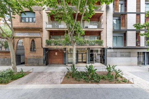 574 sq.m. office for sale in Sabadell, Barcelona, Catalonia, Spain № 6990