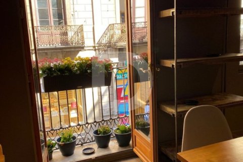 154 sq.m. cafe / restaurant for sale in Ciutat Vella, Barcelona, Catalonia, Spain № 5158 - photo 8