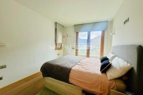 4 bedrooms apartment for sale in Principado De Andorra (Ninguna Poblacion Tiene C.P.), Lleida, Catalonia, Spain № 5286 - photo 18