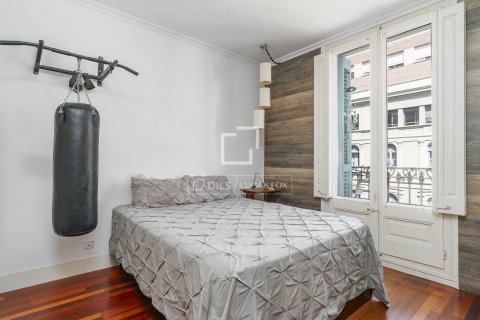 3 bedrooms apartment for sale in Barcelona, Catalonia, Spain № 8811 - photo 18