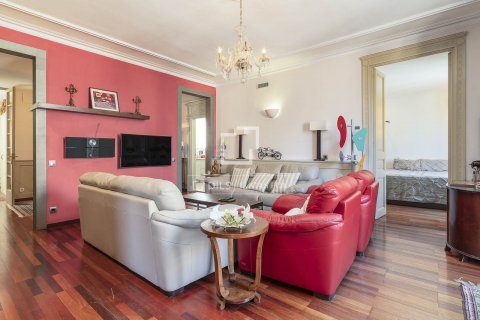 3 bedrooms apartment for sale in Barcelona, Catalonia, Spain № 8811 - photo 10