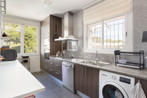 4 bedrooms villa for sale in Cabrils, Barcelona, Catalonia, Spain № 8812 - photo 4