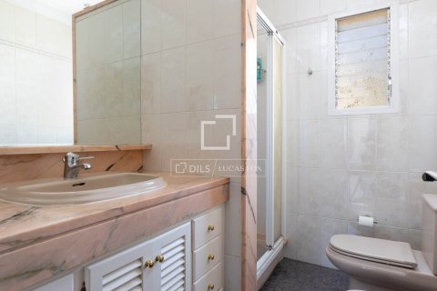4 bedrooms villa for sale in Cabrils, Barcelona, Catalonia, Spain № 8812 - photo 10