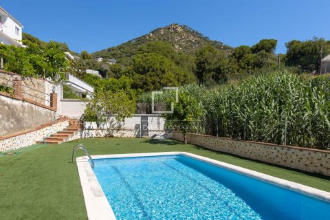 4 bedrooms villa for sale in Cabrils, Barcelona, Catalonia, Spain № 8812 - photo 27