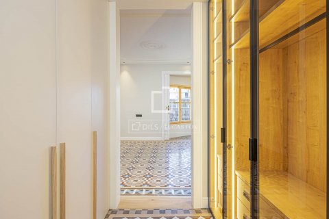 3 chambres apartment à vendre à Barcelona, Catalonia, Spain № 8814 - photo 28