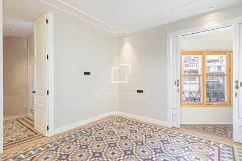 3 chambres apartment à vendre à Barcelona, Catalonia, Spain № 8814 - photo 30