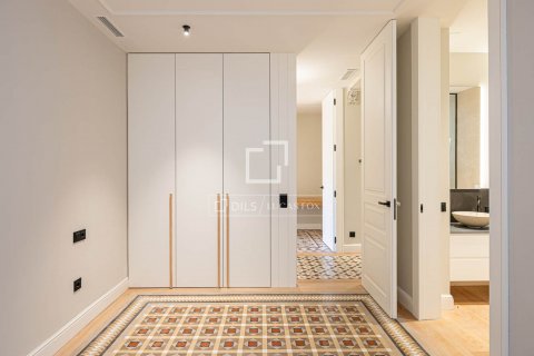 3 chambres apartment à vendre à Barcelona, Catalonia, Spain № 8814 - photo 22