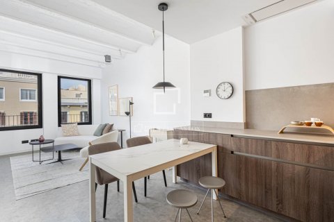 2 bedrooms apartment for sale in Barcelona, Catalonia, Spain № 8488 - photo 2