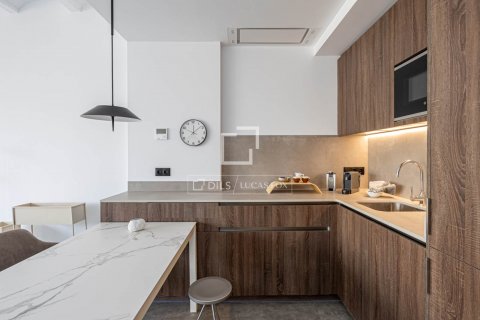 2 bedrooms apartment for sale in Barcelona, Catalonia, Spain № 8488 - photo 22