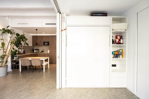 2 bedrooms apartment for sale in Barcelona, Catalonia, Spain № 8497 - photo 5