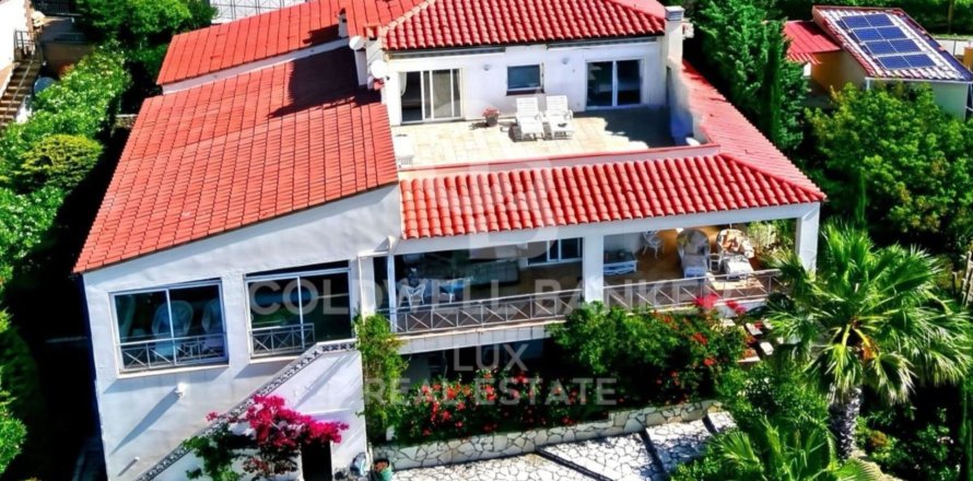 3 bedrooms villa for sale in Palau-saverdera, Girona, Catalonia, Spain № 7751