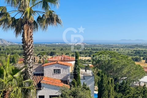 3 bedrooms villa for sale in Palau-saverdera, Girona, Catalonia, Spain № 7751 - photo 3