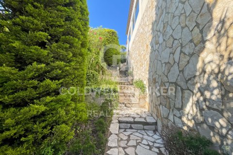 3 bedrooms villa for sale in Palau-saverdera, Girona, Catalonia, Spain № 7751 - photo 14