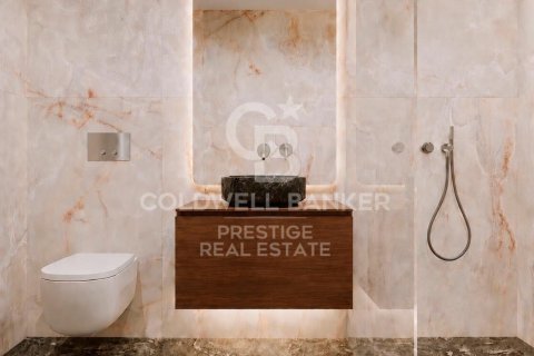 3 bedrooms apartment for sale in Barcelona, Catalonia, Spain № 7752 - photo 9