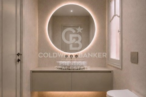 3 bedrooms apartment for sale in Barcelona, Catalonia, Spain № 7752 - photo 6