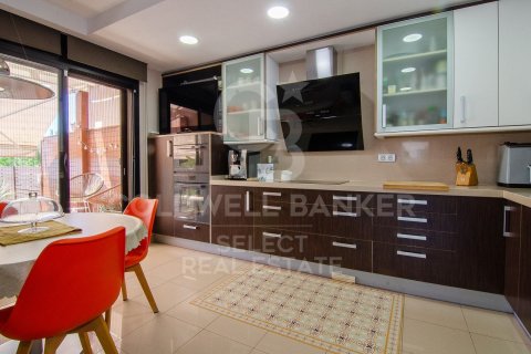 Сasa de 4 dormitorios en venta en Matadepera, Barcelona, Cataluña, Spain № 7750 - foto 2