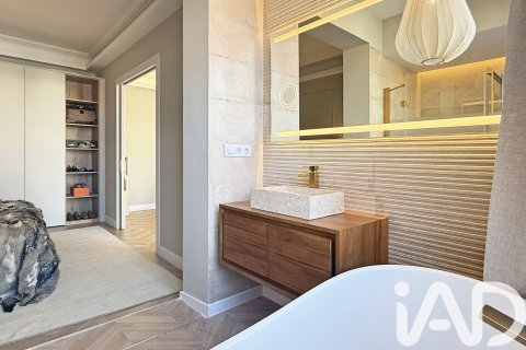 3 bedrooms apartment for sale in Barcelona, Catalonia, Spain № 4717 - photo 10