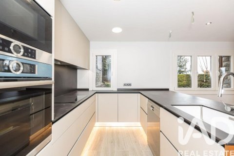Купить квартиру в Альп, Испания с 3 спальни, 104м², № 4718 - фото 23