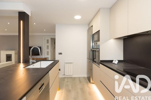 Купить квартиру в Альп, Испания с 3 спальни, 104м², № 4718 - фото 7