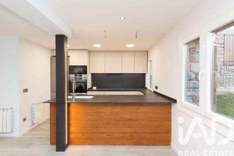 Купить квартиру в Альп, Испания с 3 спальни, 104м², № 4718 - фото 6