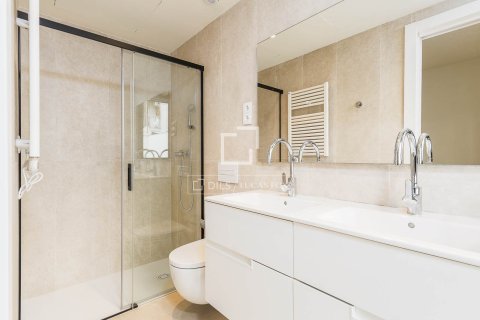 2 bedrooms apartment for sale in Barcelona, Catalonia, Spain № 4289 - photo 27
