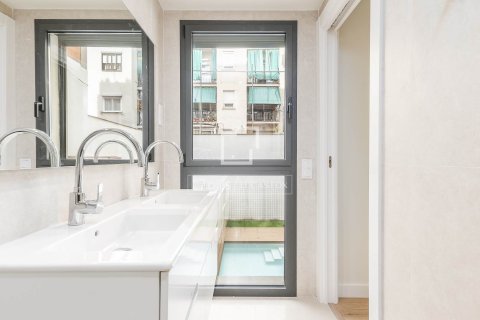 2 bedrooms apartment for sale in Barcelona, Catalonia, Spain № 4289 - photo 28