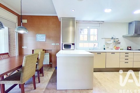 5 bedrooms house for sale in Salou, Tarragona, Catalonia, Spain № 4673 - photo 12
