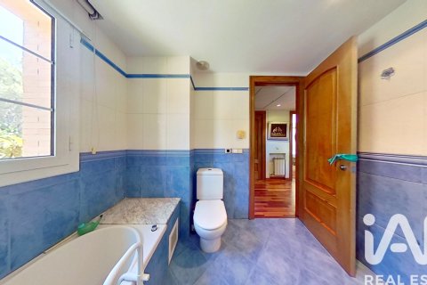 5 bedrooms house for sale in Salou, Tarragona, Catalonia, Spain № 4673 - photo 21