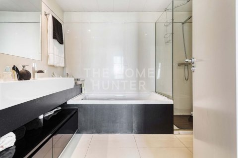 3 bedrooms apartment for sale in Sant Marti, Barcelona, Catalonia, Spain № 2270 - photo 23