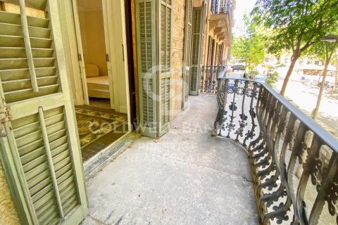 Apartamento de 3 dormitorios en venta en Barcelona, Cataluña, Spain № 5672 - foto 10