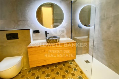 Apartamento de 3 dormitorios en venta en Barcelona, Cataluña, Spain № 5672 - foto 13