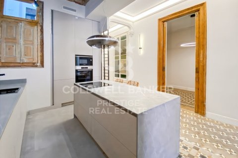 Apartamento de 3 dormitorios en venta en Barcelona, Cataluña, Spain № 5672 - foto 5